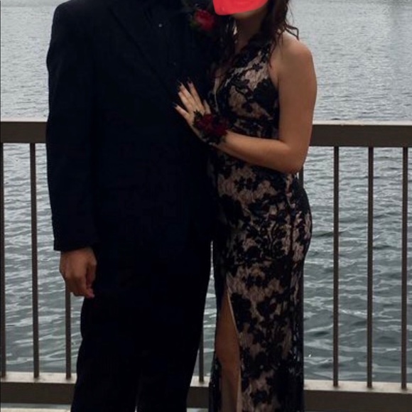 Sexy formal dress 😍 - Picture 8 of 8